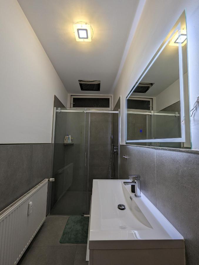 Gemuetliche Zimmer Im Herzen Der Stadt Em-Apartments Deutschland Билефельд Экстерьер фото